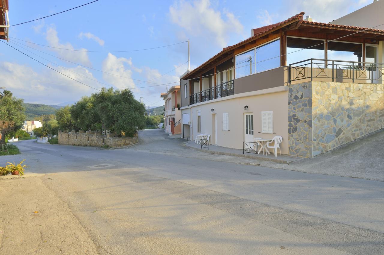 Stelios Rooms Kíssamos Buitenkant foto